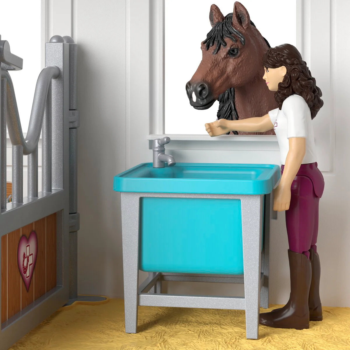 Happy Horse Hospital - Image 11