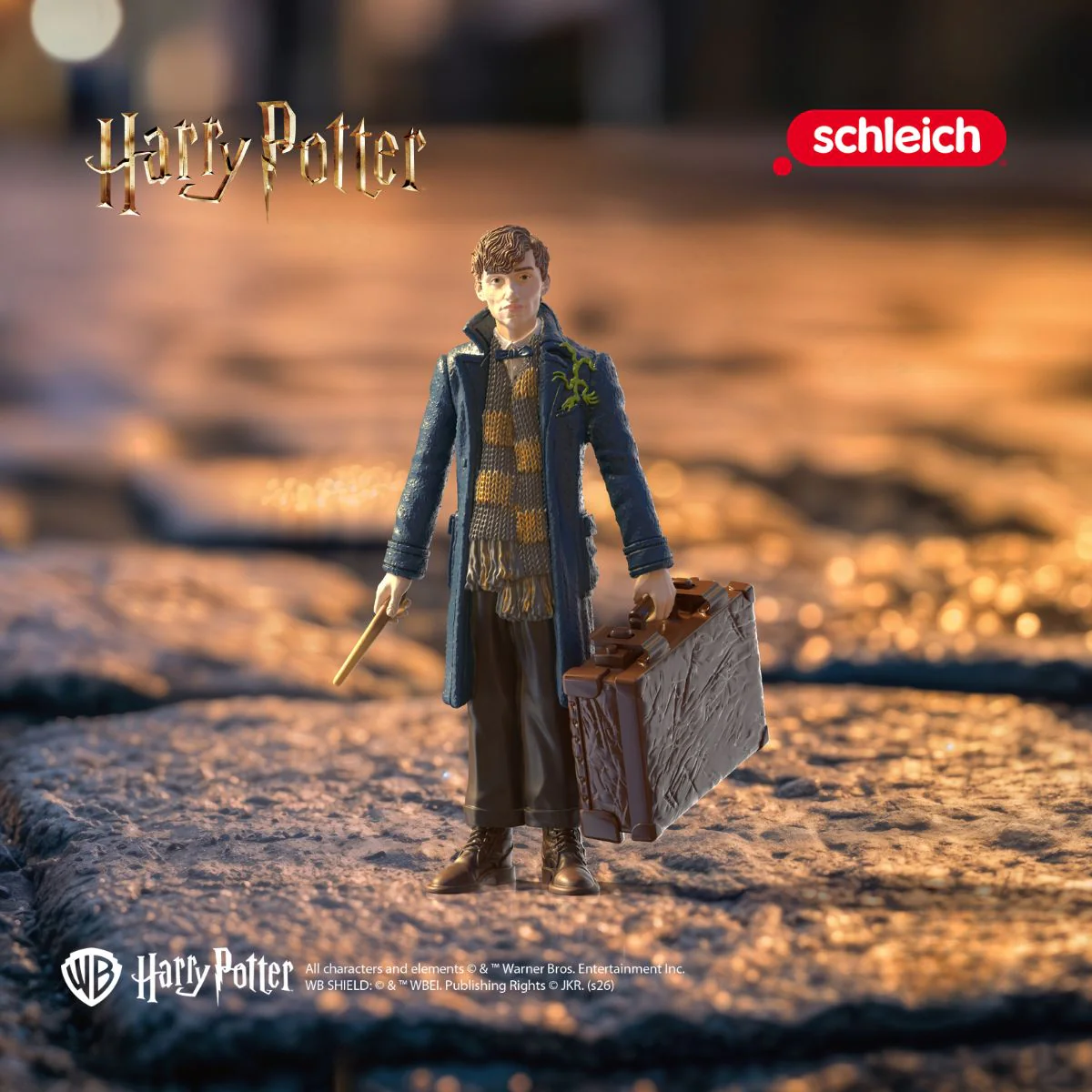 Newt Scamander™ and Pickett - Image 2